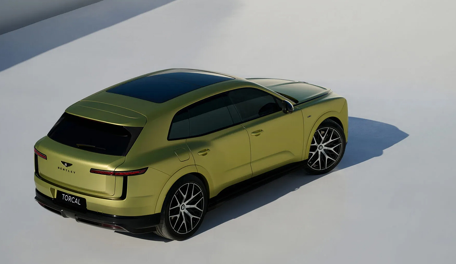 Bentley napravio veliki zaokret: Ovo je njegov prvi potpuno električni model FOTO