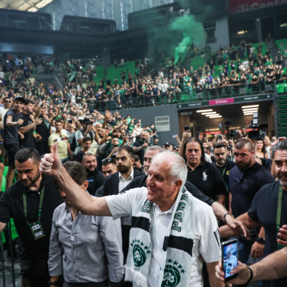 "Zelena" Atina na nogama – svi žele na Obradovićev povratnički debi
