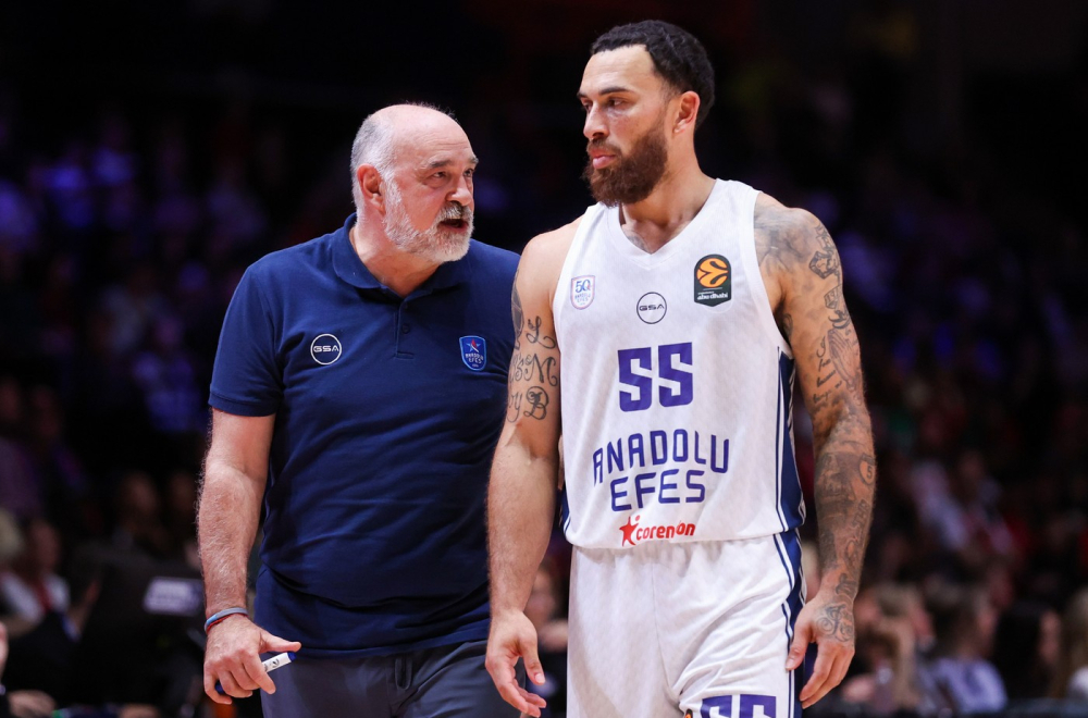 Efes u strahu zbog Majka Džejmsa