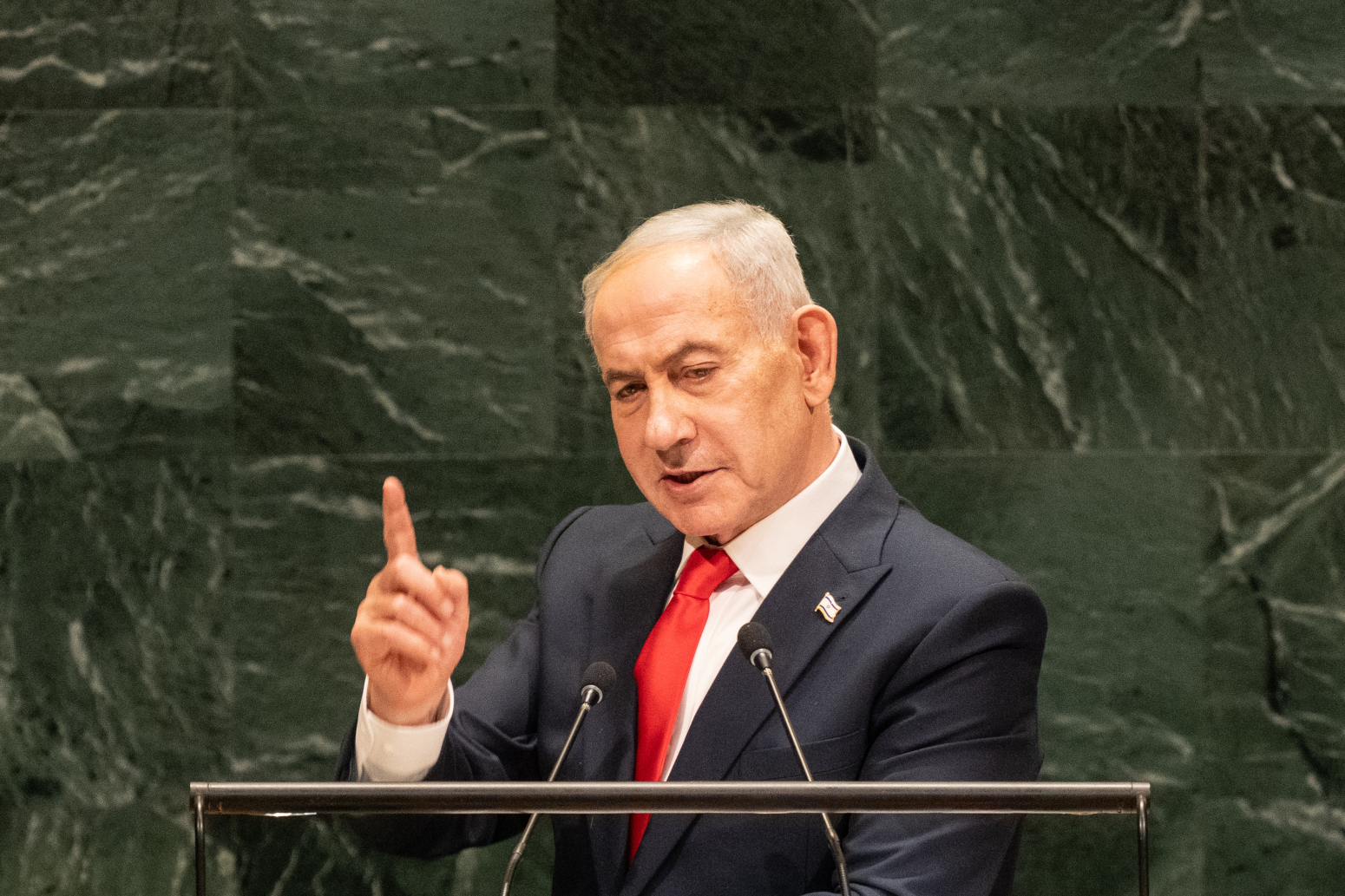 Bibi: Trampe, podrži me