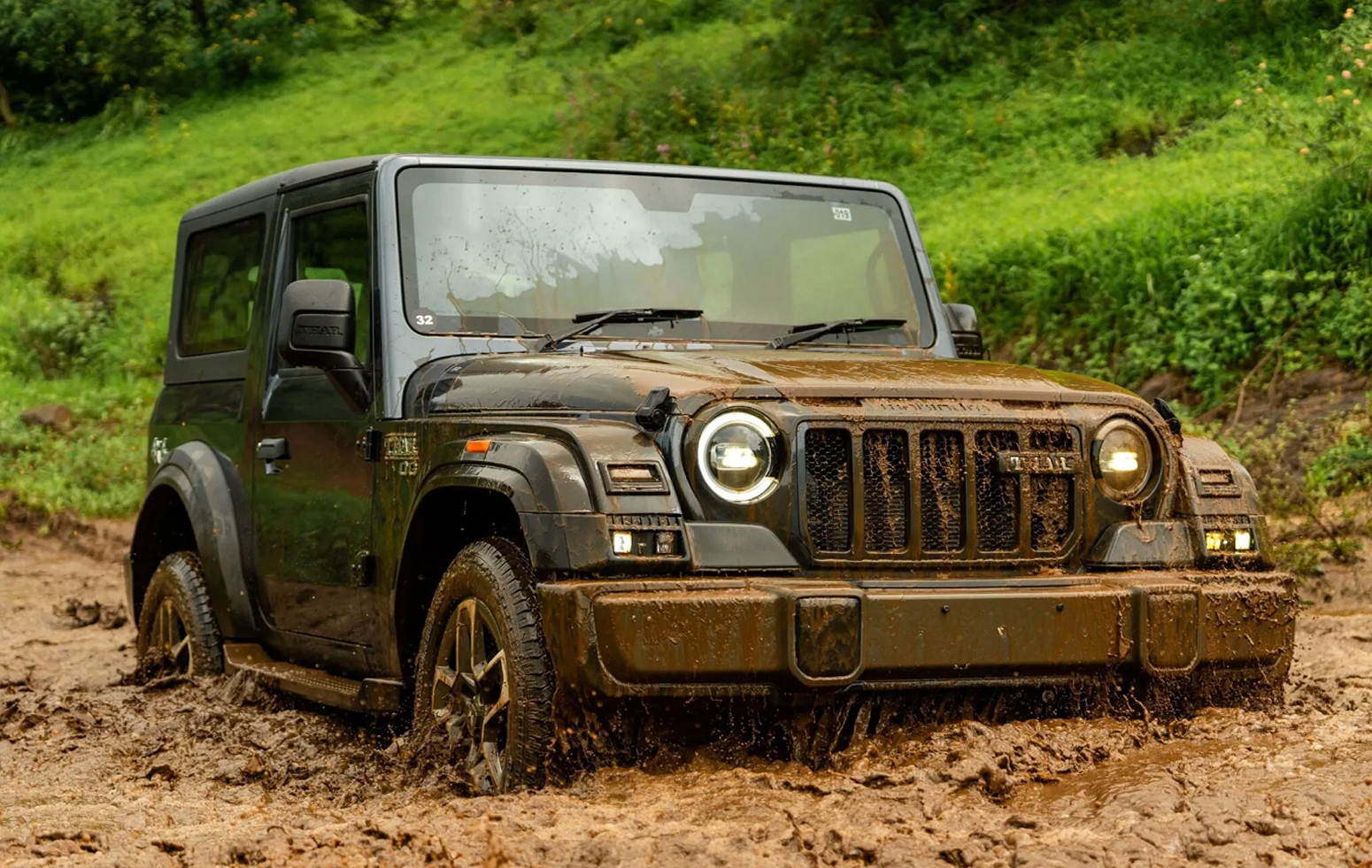 Izgleda kao Jeep Wrangler, a košta manje od 10.000 evra: Upoznajte novi Mahindra Thar FOTO
