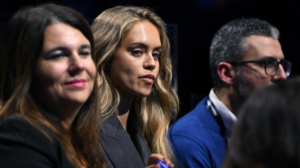 Sinerova devojka otkrila koji problem ima sa njim