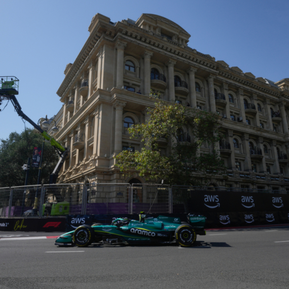 Užas: Aston Martin sporiji od Formule 2!