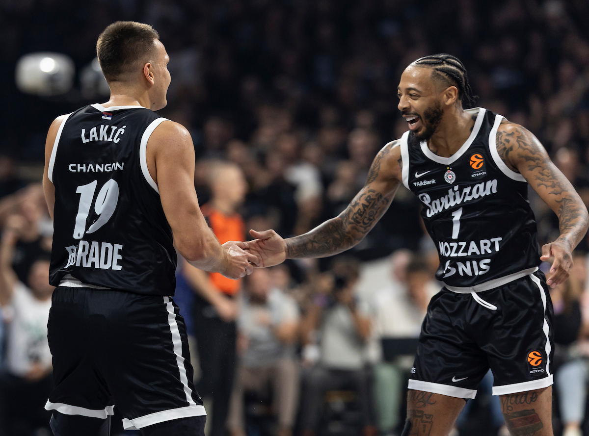 Partizan ima još razloga za slavlje: Karlik Džons MVP! VIDEO