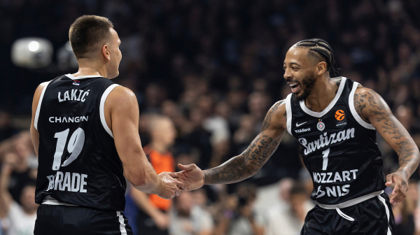 Počela treća četvrtina: Partizan vodi