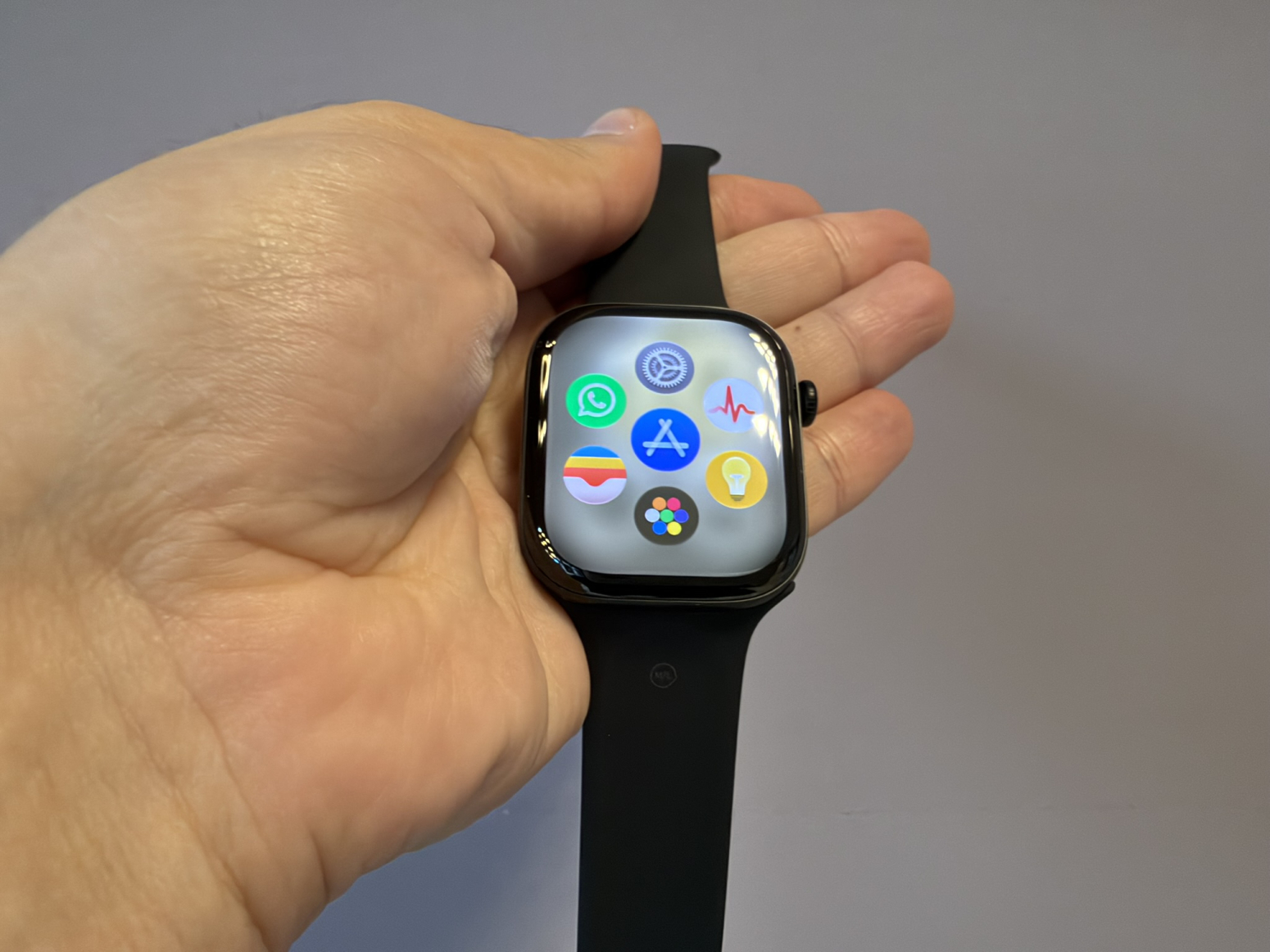 Apple Watch Series 12 na testu: Poznat spolja, mnogo pametniji iznutra