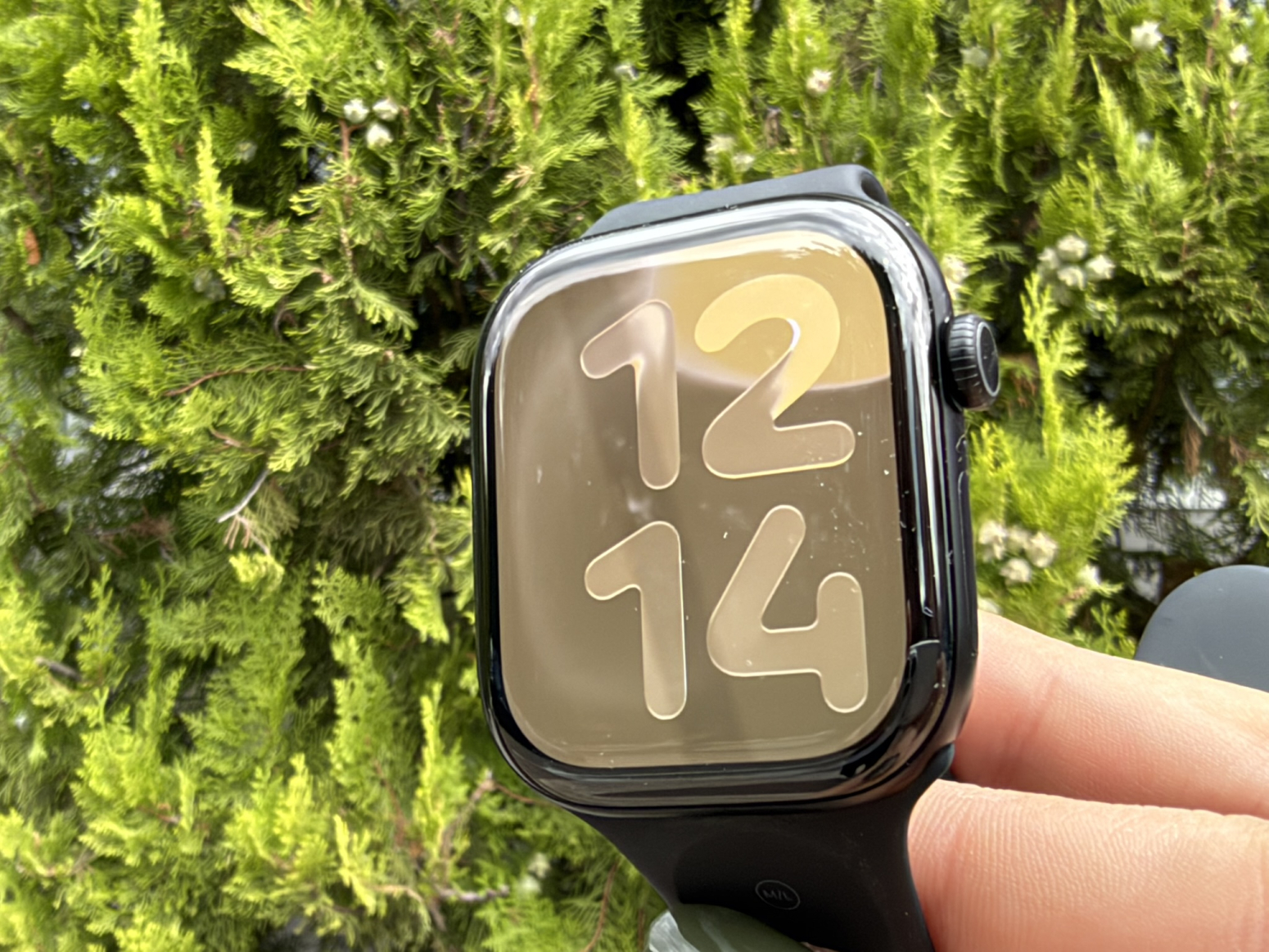 Apple Watch Series 12 na testu: Poznat spolja, mnogo pametniji iznutra