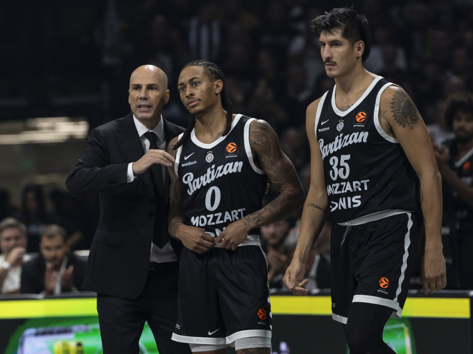 Bonjour, Paris – stiže Partizan