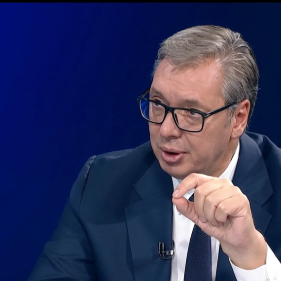 Vučić o mnogobrojnim rezultatima: "Srbija pretekla Zapadni Balkan"; "Urađeno 685 km puteva, 880 km pruga..."