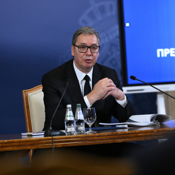Srpska lista: "Zahvalnost predsedniku Aleksandru Vučiću za godine podrške srpskom narodu na KiM"