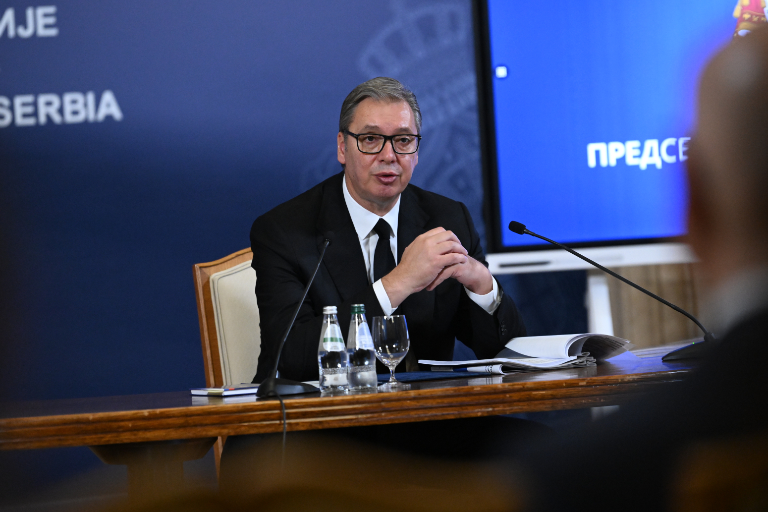 Ostavka Vučića glavna vest u medijima Hrvatske, BiH i Crne Gore