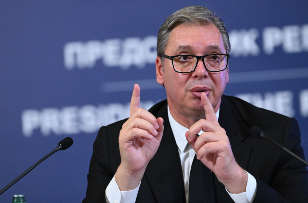 Vučić pomilovao 49 osoba: Među pomilovanima je i Mila Pajić i njeni blokaderi koji su rušili državu