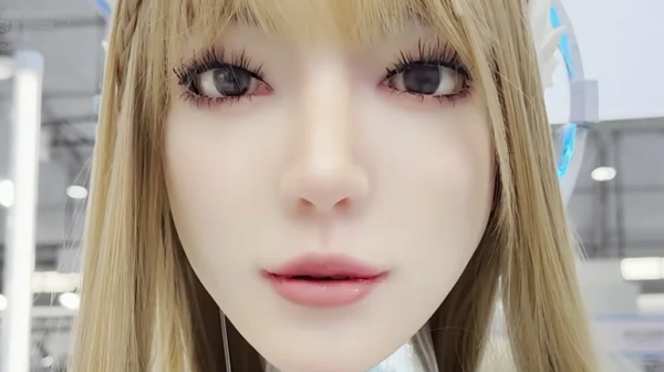 Postaje jezivo: Napravljen humanoidni robot koji plače