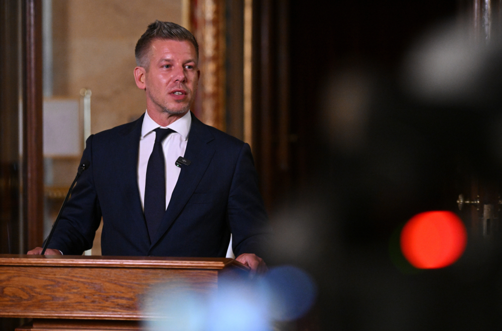 Peteru Mađaru ukinut imunitet