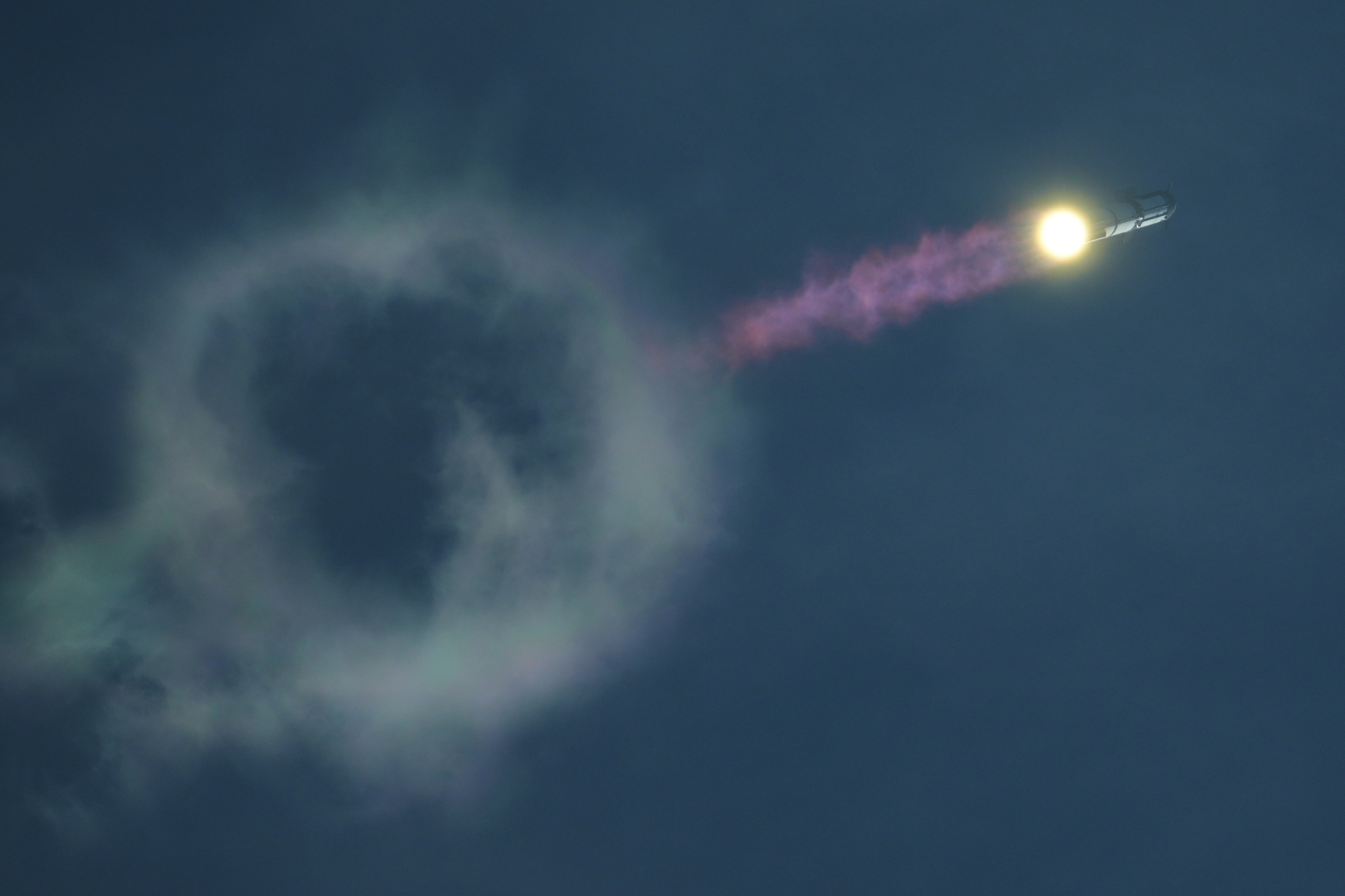 Uzbuna nakon lansiranja rakete; Dramatičan kraj misije SpejsEksa FOTO/VIDEO