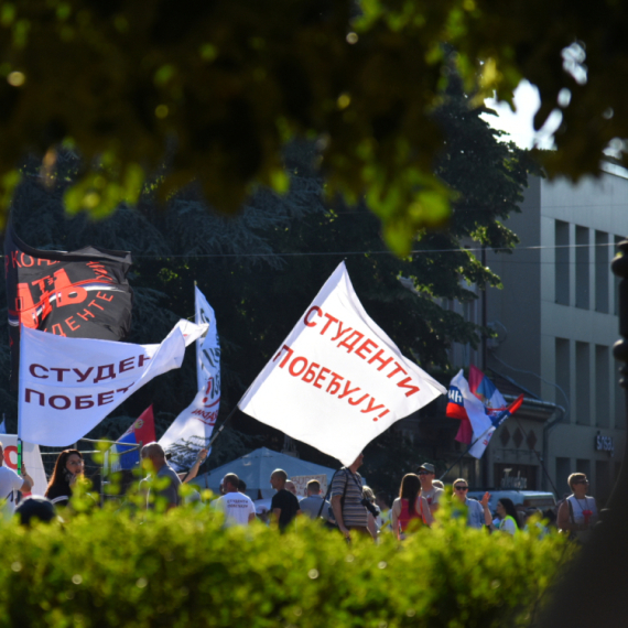 Blokaderi prete nasiljem: "26. oktobar može da bude najopasniji dan u novijoj istoriji"