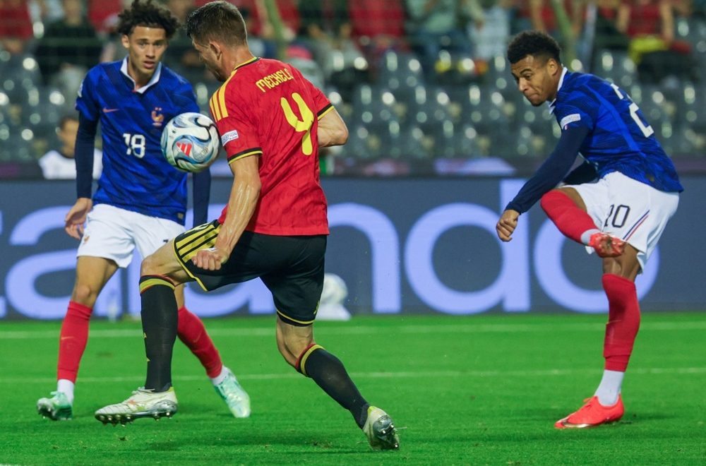 Sve pršti u Briselu – Belgija promašila prazan gol, Francuzi uzdrmali prečku
