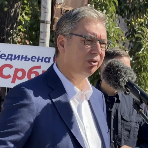 Vučić odgovorio na napade na porodicu: "Neki znaju samo da tuku po džakovima, za razgovor nisu spremni"