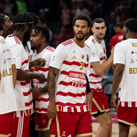 Micić i Hapoel u Areni, Zvezda traži prvu pobedu