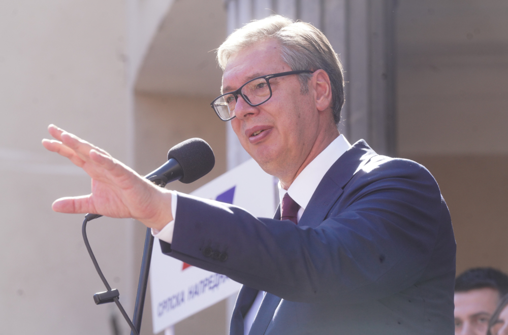 Vučić: "Srbin oseti kada mu ruše državu i porodicu";"Dve godine su pokušavali da nam oduzmu ono najvrednije"