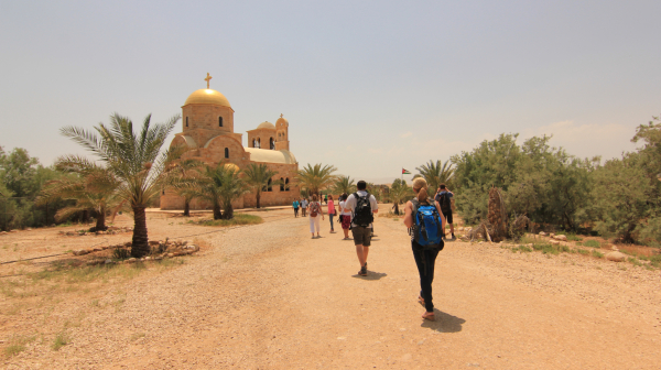 Srbi dobijaju svoje mesto u Svetoj zemlji: Kralj Jordana poklonio parcelu SPC, gradi se crkva VIDEO