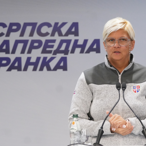Žrtva blokaderskog nasilja u Novom Sadu: "Srdanović je provocirao"; "U šoku sam da neko napadne ženu"