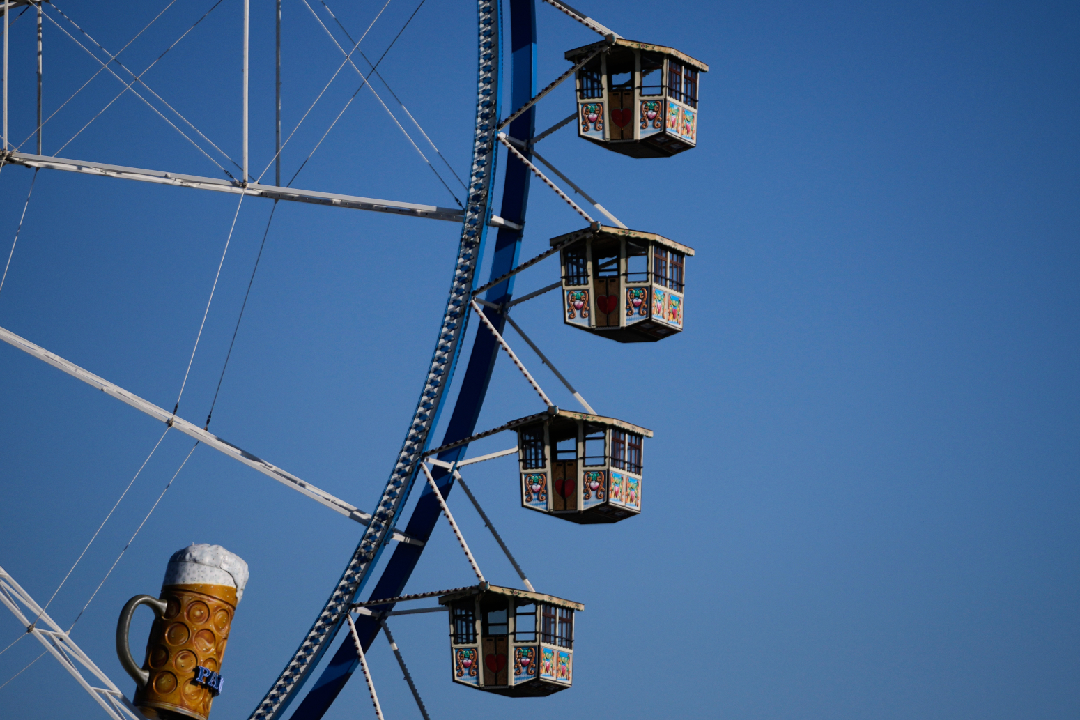 Srbin uznemiravao Hrvaticu na Oktoberfestu: Podneta prijava