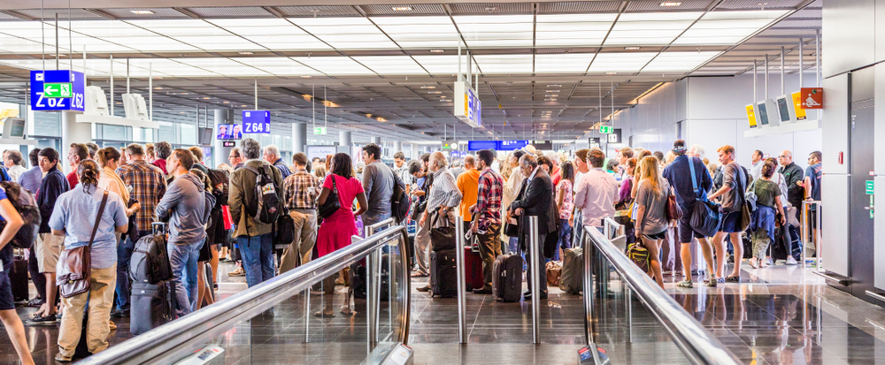 Putnici upozoreni: EES potpuno poremetio rad nemačkih aerodroma, čekanje sve duže