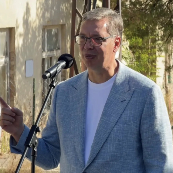 Vučić o blokaderima: "Hoće da kažu da neće narodu da polažu račune – račune polažu plenumu"