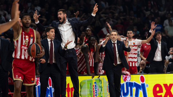 Zvezda i dalje čeka na pobedu – Efes u Areni