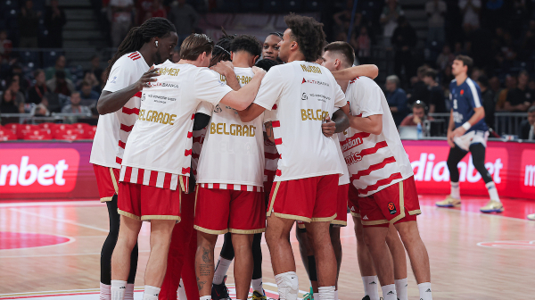 Zvezda čeka prvu pobedu – poznati sastavi, Rijera u Areni