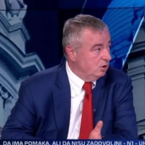 Bajatović odgovorio Nikeziću: "Koristiš stvari sa matematikom koja nije u redu"; "Državu ne može da ugasimo"