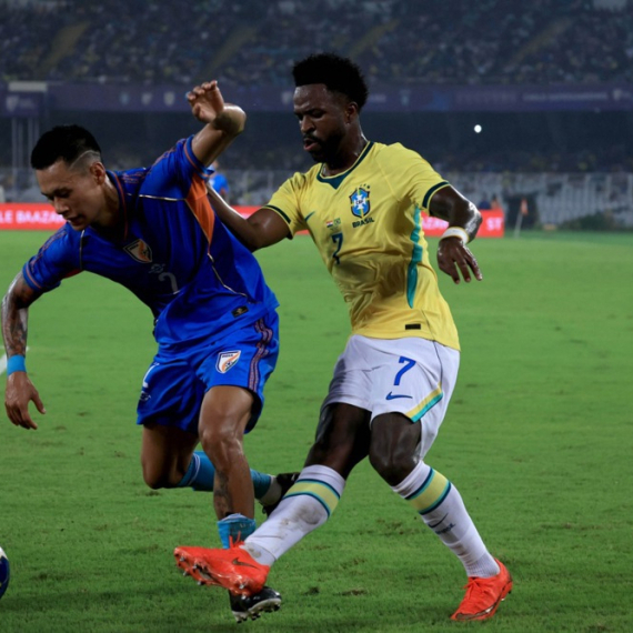 Brazil rutinski protutnjao kroz Indiju