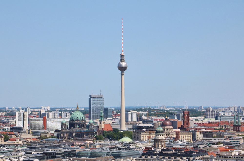Horor za posetioce berlinskog tornja: Lift se pokvario, ljudi ostali zarobljeni na 126 metara visine
