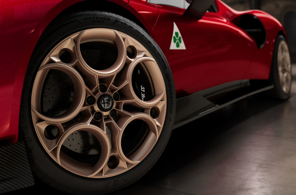 Alfa Romeo krije novi automobil: Za sada je poznato samo njegovo ime VIDEO