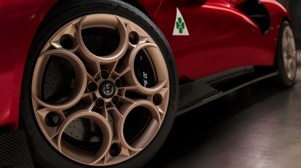 Alfa Romeo krije novi automobil: Za sada je poznato samo njegovo ime VIDEO