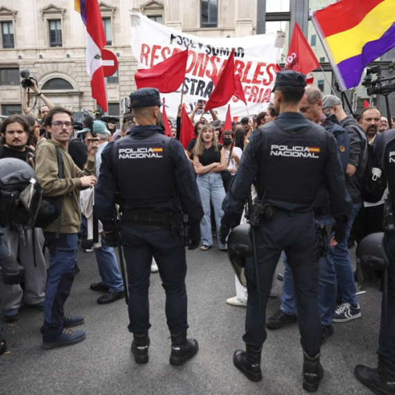 Demonstranti napravili haos u Španiji; Policija koristila gumene metke i suzavac VIDEO
