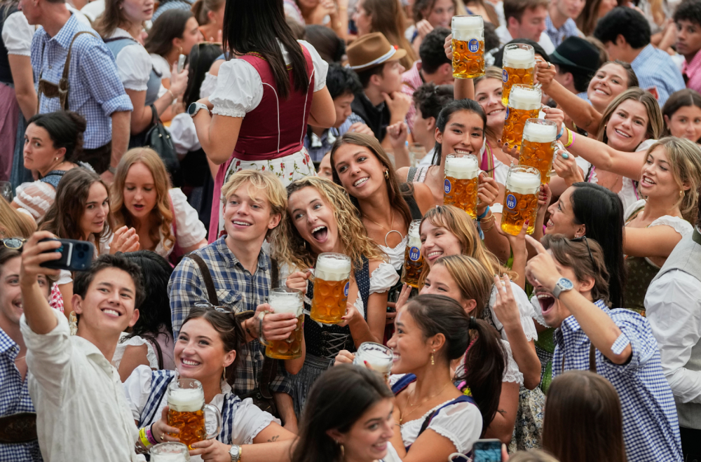 Istorijski Oktoberfest: 7,4 miliona gostiju, milioni litara piva i tragedija srpskog radni