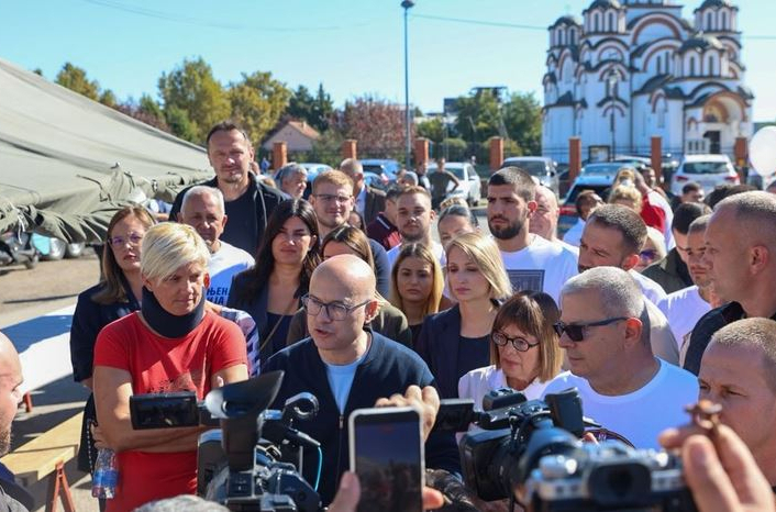 Vučević iz Veternika poslao snažnu poruku: Ujedinjena Srbija je odgovor na njihovo zlo i mržnju FOTO
