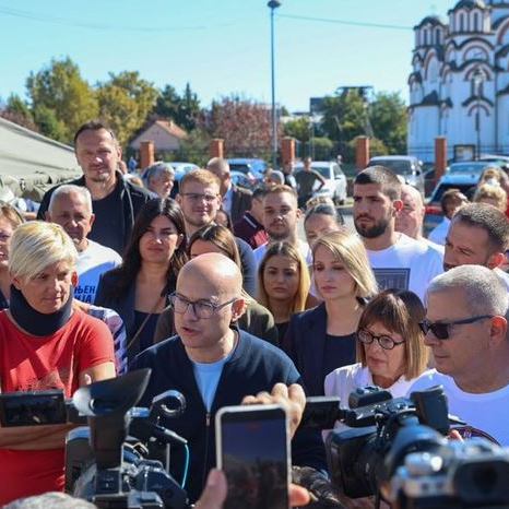 Vučević iz Veternika poslao snažnu poruku: "Ujedinjena Srbija je odgovor na njihovo zlo i mržnju" FOTO