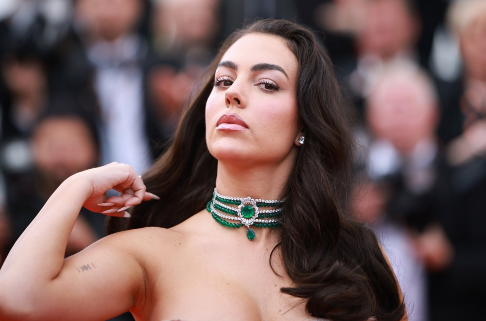 Kako ovaj čovek može da nosi Hristovo ime? Georgina objavila poruku, pa shvatila šta je uradila FOTO