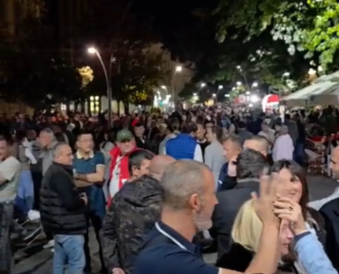 Šabac podržao Vučića – masivan skup ‘Ujedinjena Srbija’