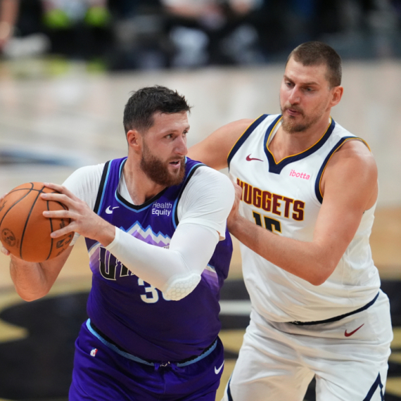 Jokić šutnuo jednom i zadivio ceo svet – Nurkić slavio pobedu VIDEO