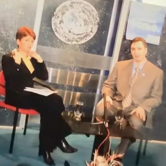 Vučić se prisetio intervjua od pre 24 godine: "Ja sam ostario, a Zvezdana je jednako lepa" VIDEO