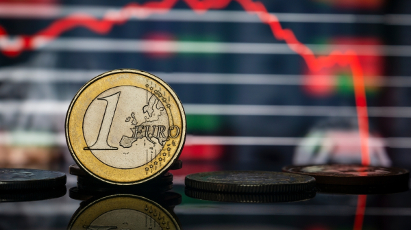 Komšijama valuta pala na novi istorijski minimum prema evru