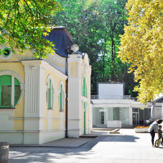 Turisti otkrili biser Šumadije: Ova banja u Srbiji poznata je po lekovitoj mineralnoj vodi FOTO