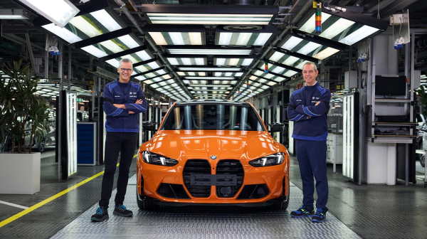 Milioniti BMW M je stigao sa posebnom bojom, ali pažnju je ukrao novi M3 EV FOTO