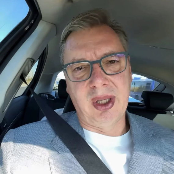 Vučić o blokaderima: "Kad vidim kakvim se uvredama služe, onaj kamen za kupus ih odlično predstavlja" VIDEO