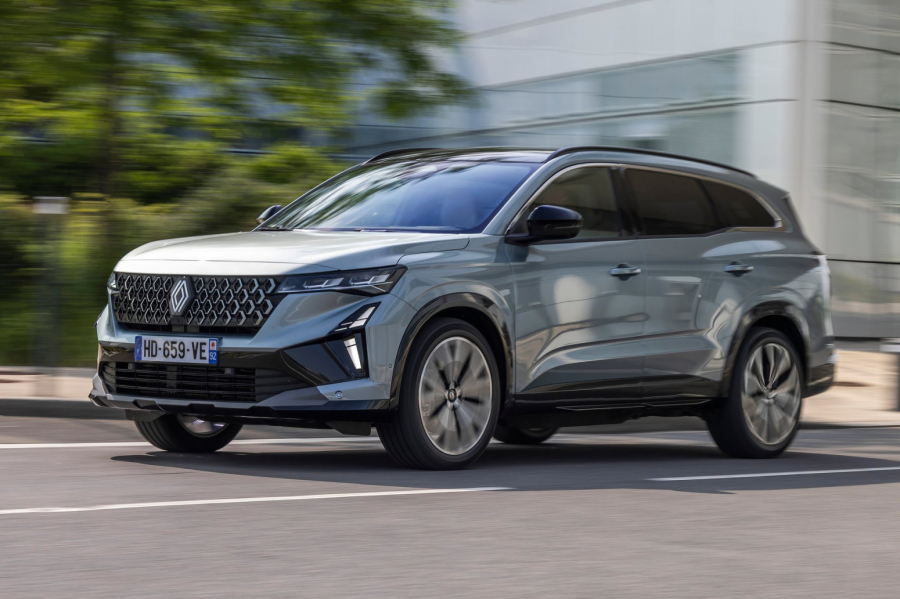 Zaboravite SUV: Renault pokazao kako će izgledati novi Espace FOTO