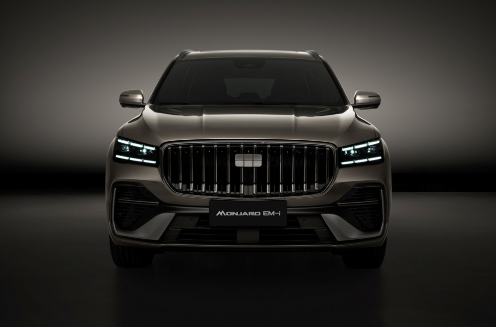 Geely u Parizu predstavlja svoj novi adut za Evropu: Stiže veliki hibridni SUV FOTO
